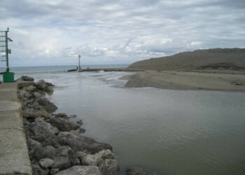 Canale degli Stombi interdetto, foce insabbiata