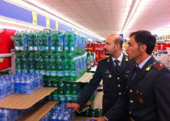 Aumento prezzo acqua minerale: controlli nel catanzarese
