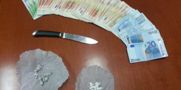 Eroina e cocaina nascosti in un vaso, due arresti a Cassano