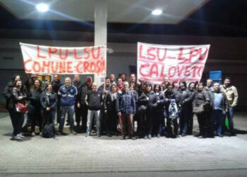 I lavoratori Lsu/Lpu di Caloveto alla manifestazione di Reggio Calabria