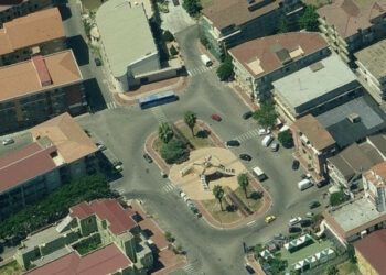 Ciro’ Marina, niente autobus davanti la Chiesa di San Nicodemo