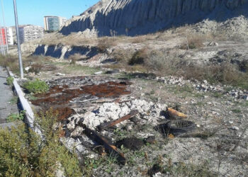 Rifiuti tossici a Crotone, cittadino scrive a Stanchi dei Soliti