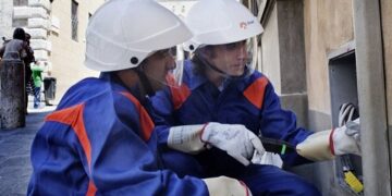 Lavoro in Enel, assunzione di Operai e altro personale