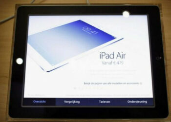 Apple, arriva nei negozi l’iPad Air.