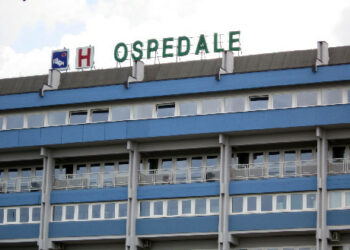 Blitz del M5S all’ospedale di Lamezia: livello insufficiente