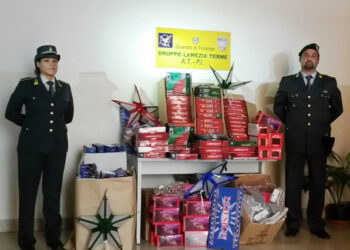 Maxi sequestro di prodotti contraffatti a Lamezia Terme