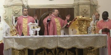 Crucoli, Don Matteo Giacobbe alla guida della Parrocchia dei Santi Pietro e Paolo