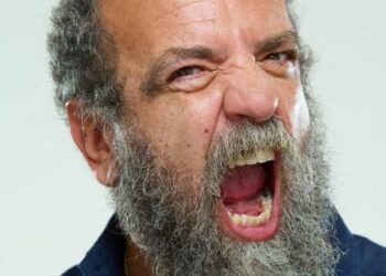 La comicita’ di Giobbe Covatta arriva a Castrovillari