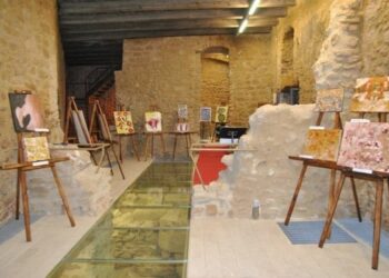 Le Castella, Natale in Rosa: mostra nel favoloso Castello Aragonese