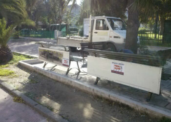 A Torretta bacheche pubblicitarie anche alle panchine