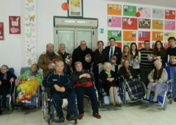 Il Rotaract Club Corigliano Rossano Sybaris fa visita agli anziani