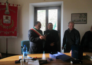 Crucoli, salutato dall’Amministrazione Carabiniere in pensione