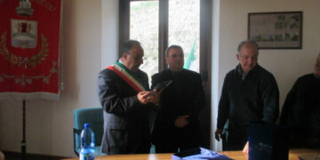 Crucoli, salutato dall’Amministrazione Carabiniere in pensione