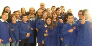 Torretta, festa dei suoi alunni per la maestra Rosina Tursi