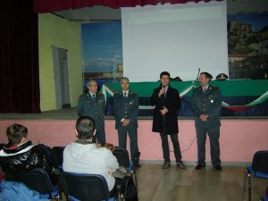 Vibo a scuola con la Guardia di Finanza (2)