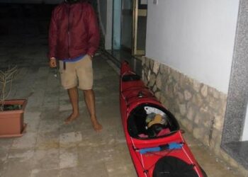 Un americano in giro per il mediterraneo con il Kayak, sosta a Ciro’ marina