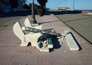 Torretta, per i vandali non e’ mai Natale…