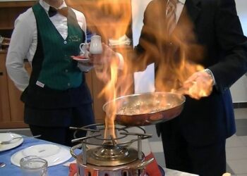 Cariati, studenti dell’Alberghiero promuovono la propria scuola