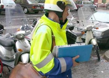 Lavoro Poste Italiane 2014: Privatizzazione e nuove Opportunità per Postini e Portalettere