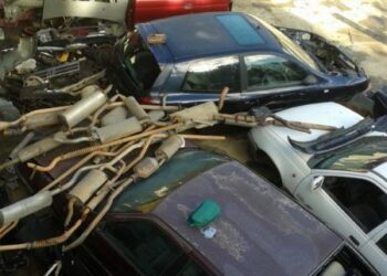 Scoperto deposito di autovetture abusivo, una denuncia