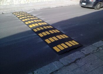 Crotone, viale Falcone-Borsellino: occorrono dissuasori di velocita’