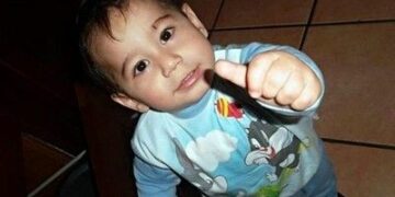 Morte piccolo Coco’, santa messa a Ciro’ Marina