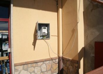 Furto di energia elettrica a Strongoli, arrestato commerciante