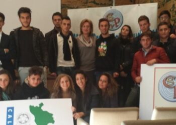 Vibo, emergenza rifiuti: consulta studentesca contro lo spreco