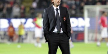 Cagliari, Lopez ad un passo dall’esonero: ecco chi potrebbe sostituirlo…