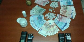 Cassano all’Ionio, smantellata piazza di spaccio: 5 arresti