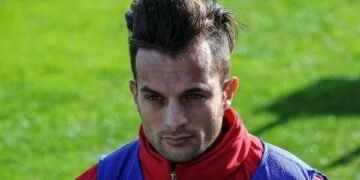 Calcio, la Sef Torres ingaggia Francesco Potenza