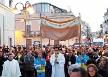 Il Reliquiario della Madonna delle Lacrime di Siracusa a Ciro’ Marina