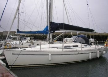 Ruba dal porto di Reggio barca a vela da 100mila euro, arrestato francese