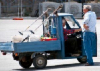 Pagava per farsi accompagnare a lavoro, in manette coppia di albanesi