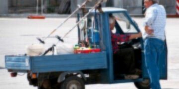 Pagava per farsi accompagnare a lavoro, in manette coppia di albanesi