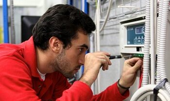 Lavoro a tempo Indeterminato in Aeroporto per addetti agli impianti idraulici e termici
