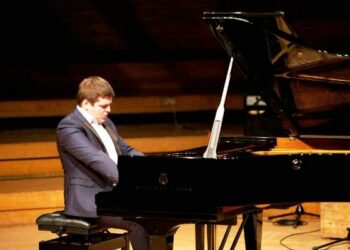 Festa delle Donne, a Crotone il concerto del pianista russo Alexander Panfilov