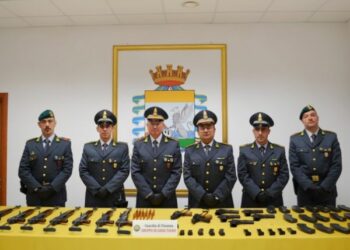 Scoperto arsenale di armi da guerra nel reggino