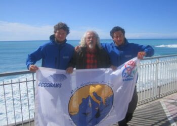 Il Mediterraneo in kayak: due francesi fanno tappa a Diamante