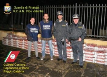 Blitz a Villa San Giovanni, sequestrati 1 ton di gamberoni