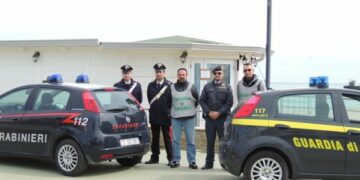 Sequestrati chioschi abusivi sul litorale di Strongoli Marina