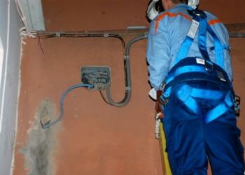 Ancora furto di energia, arrestati due cutresi