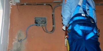 Ancora furto di energia, arrestati due cutresi