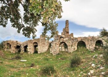 ‘Invasioni Digitali’ fa tappa al borgo abbandonato di Acerenthia