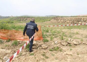 Lavori abusivi nell’Amp di Capo Rizzuto, Capitaneria ferma tutto