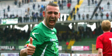 Serie B, pioggia e grandine bloccano l’ascesa dei rossoblu’