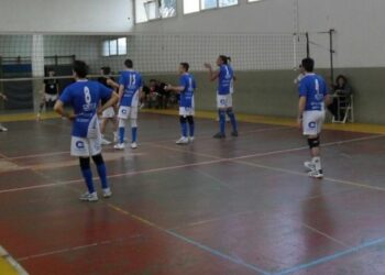 Pallavolo, il Cutro rallenta ma mantiene la vetta