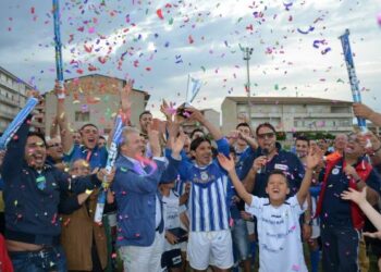 Raffaele Tambaro, commovente addio al calcio con il Cutro