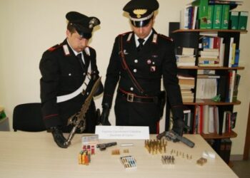 Cutro, detenzione illegale armi: arrestato operaio del consorzio di bonifica