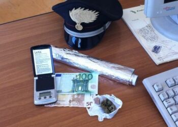 Marijuana ed hashish in auto, in manette due 30enni di Verzino